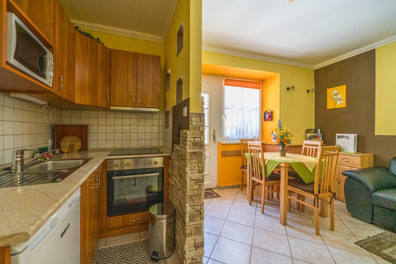 Laubgassl Apartment Mörbisch am See Екстериор снимка