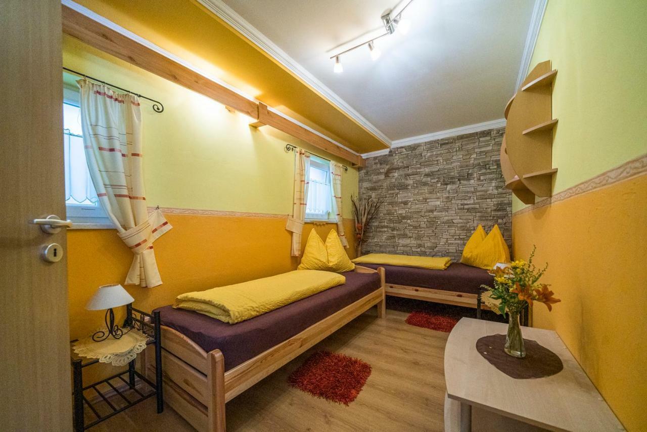 Laubgassl Apartment Mörbisch am See Екстериор снимка
